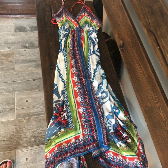 Maxi - Picture 2 of 3